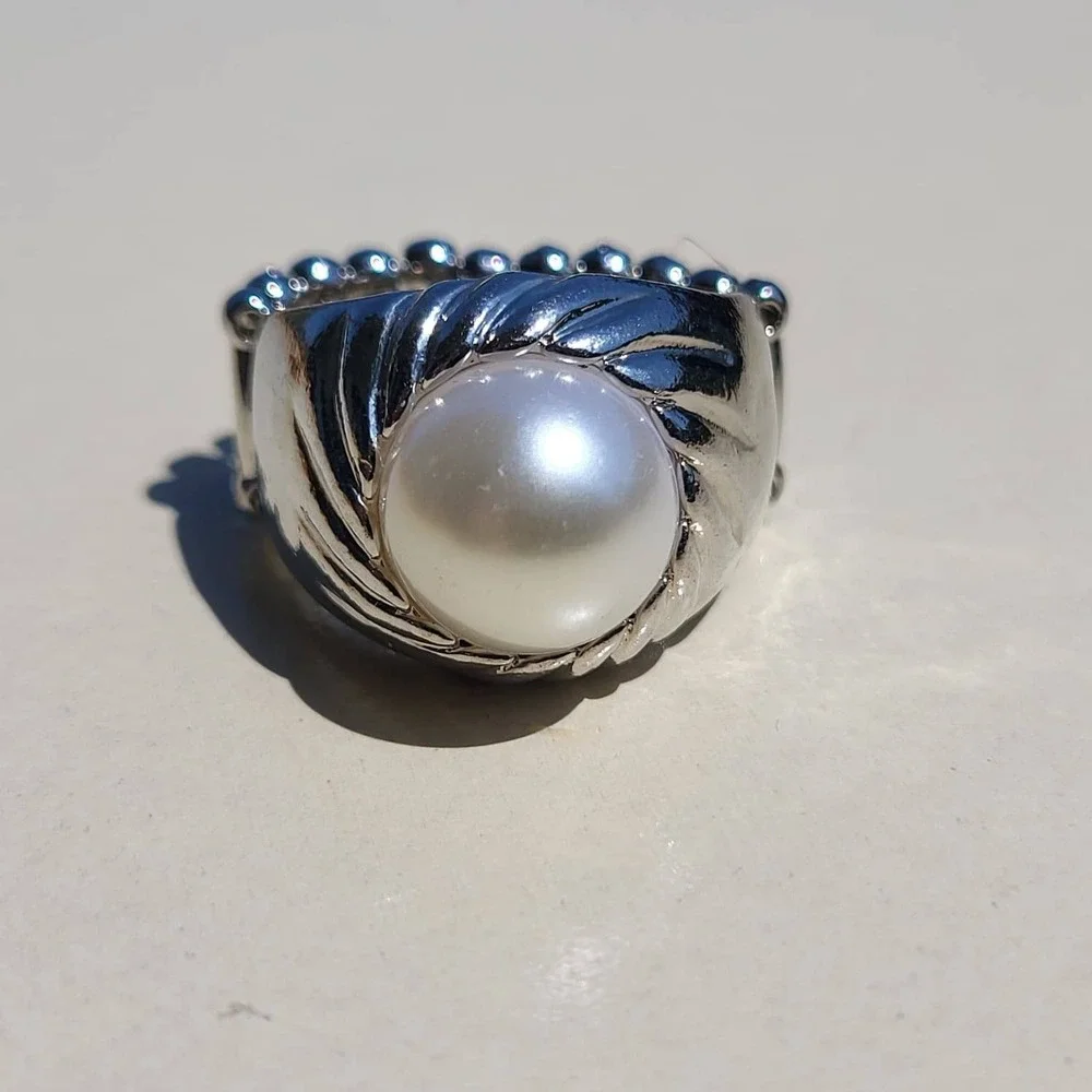 Paparazzi Silver Tone Faux Pearl Stretch Cocktail Ring Size 8 White Statement